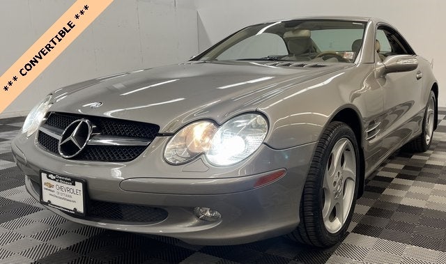 Used 2005 Mercedes-Benz SL-Class SL500 with VIN WDBSK75F55F099944 for sale in Ottawa, OH